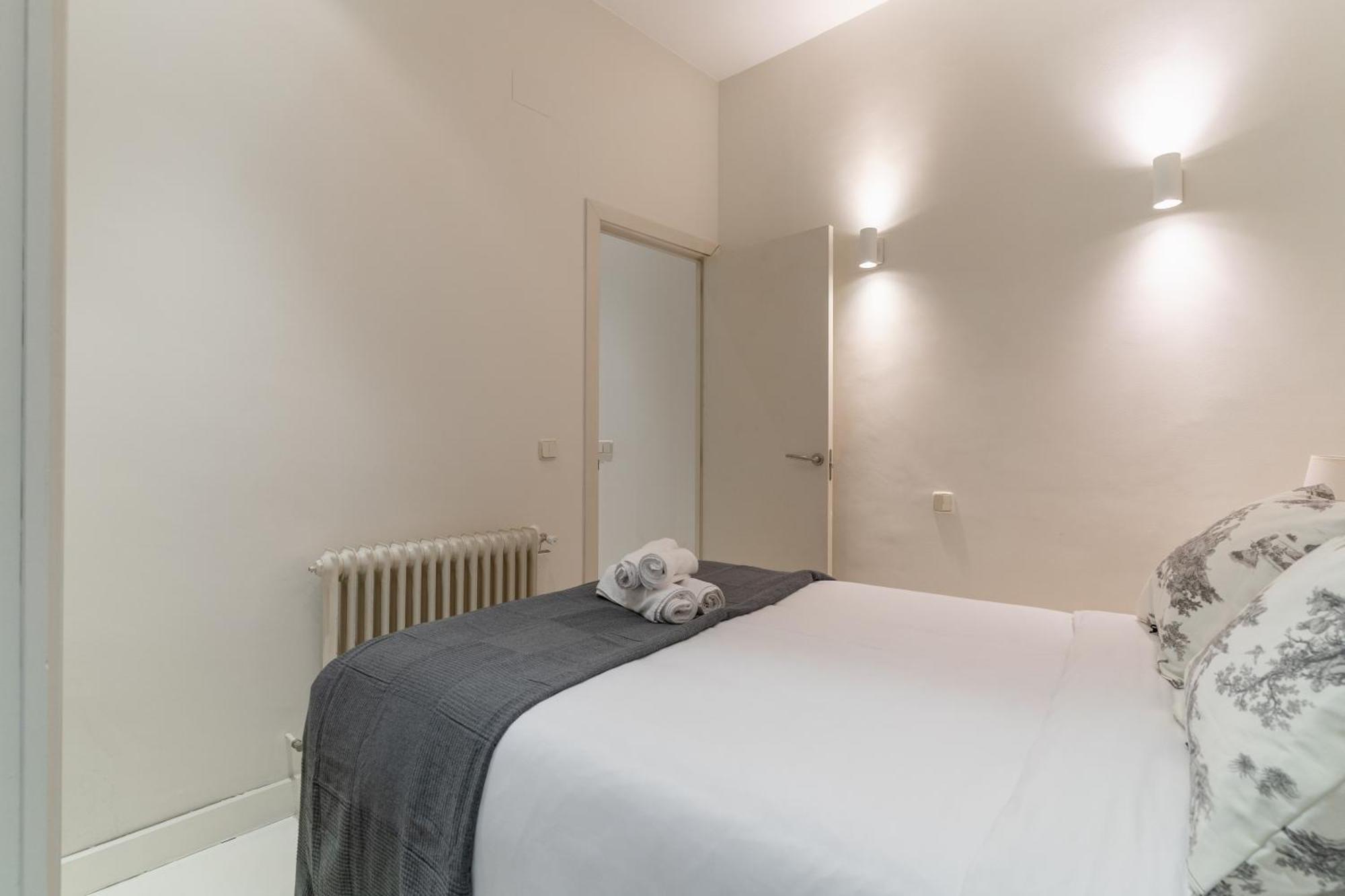 Spacious Modern-3Bedrooms 2Bathrooms-Plaza Mayor Мадрид Екстериор снимка