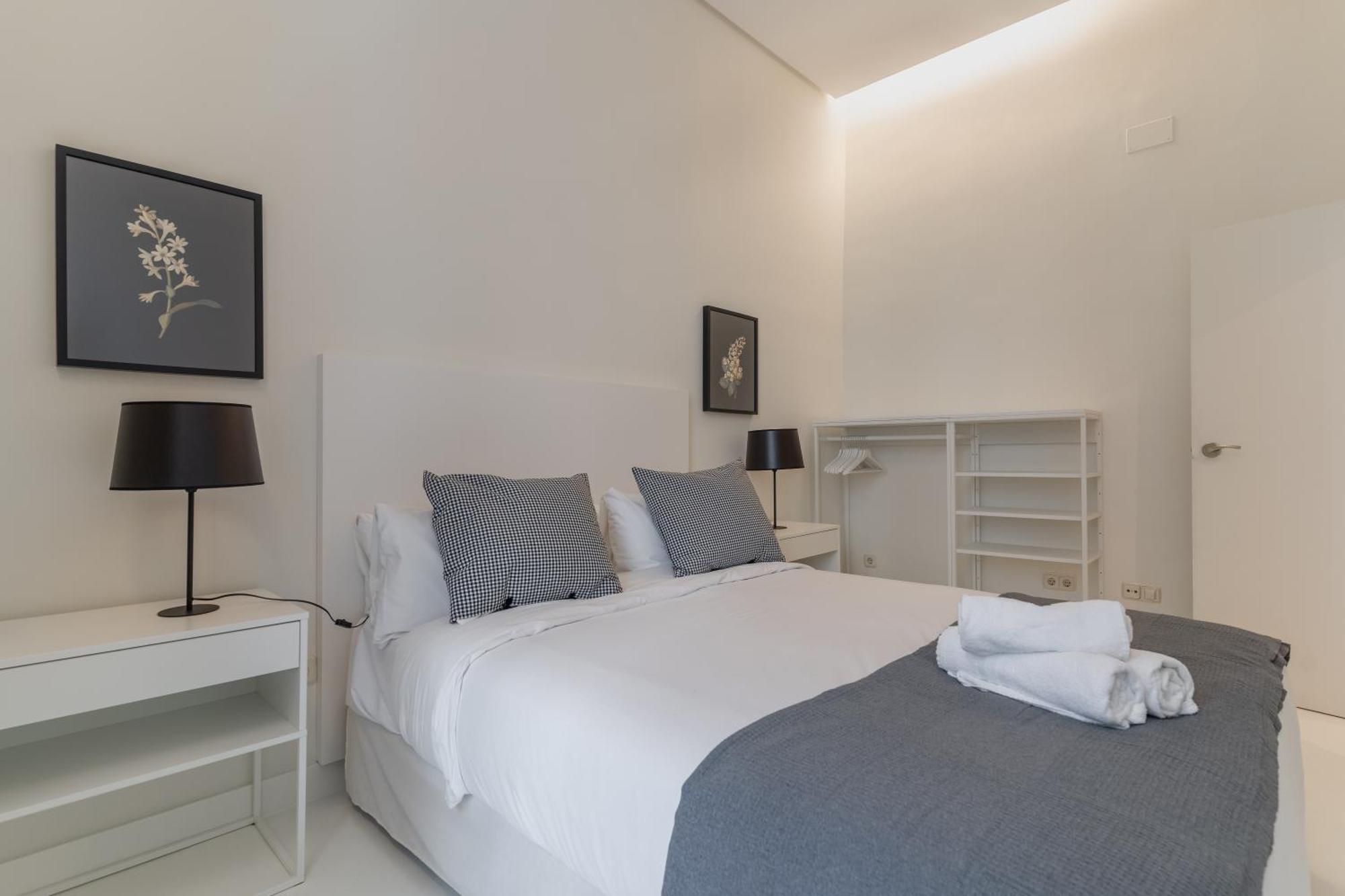 Spacious Modern-3Bedrooms 2Bathrooms-Plaza Mayor Мадрид Екстериор снимка
